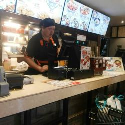 吉野家利群商廈臺東三路店自助餐廳服務(wù)體驗